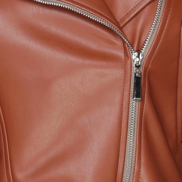 VANESSA SCOTT FAUX LEATHER TASSLE CROPPED JACKET Size: L  Rust - Picture 4 of 4